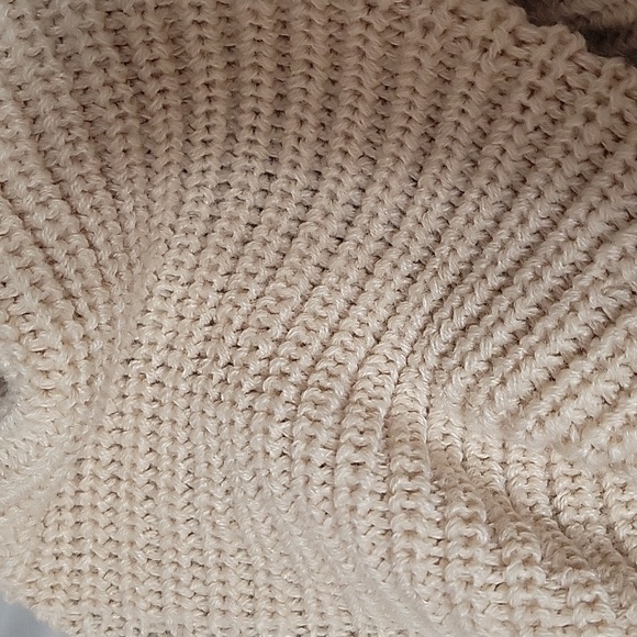 Womens Infinity Scarf - Picture 2 of 2